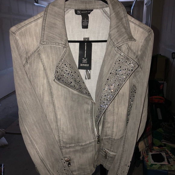 Women’s crystal embellished denim jacket 🧥 - Picture 7 of 7